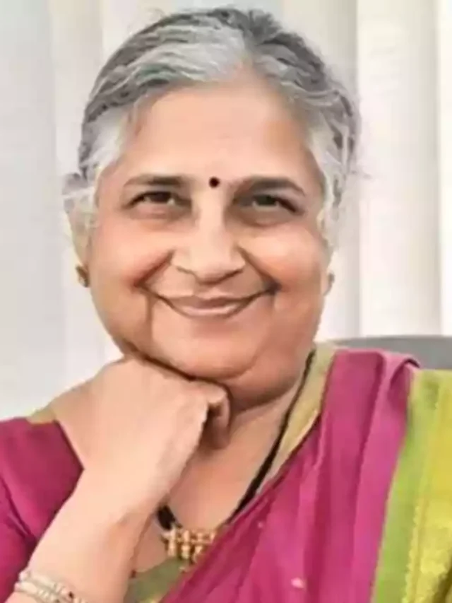 सुधा मूर्ति के ₹10,000 की वजह से Infosys 100 बिलियन डॉलर की कंपनी बन गई है